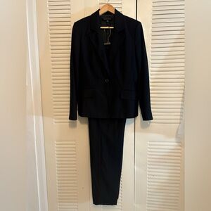 ANNE KLEIN Classic Black women’s Suit
